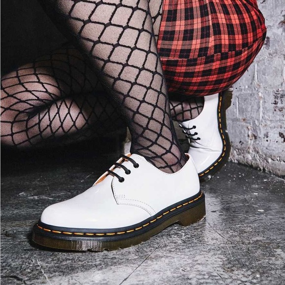 Dr. Martens | NWOB 1461 Classic Oxford in White Patent UK5/US7 - Picture 1 of 11